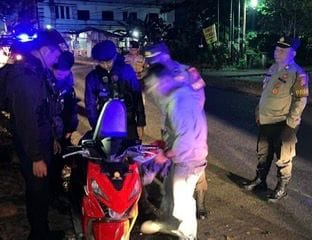 Cegah Gangguan Kamtibmas, Patroli Polresta Pontianak Sambangi Remaja