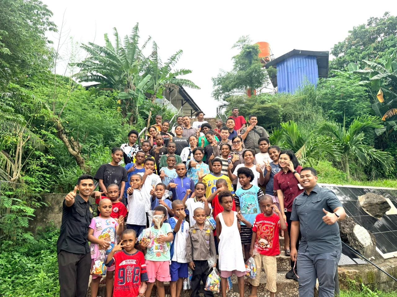 Satgas Damai Cartenz Tebar Kepedulian di Jayapura, Salurkan Sembako dan Bangkitkan Harapan Anak Panti Asuhan