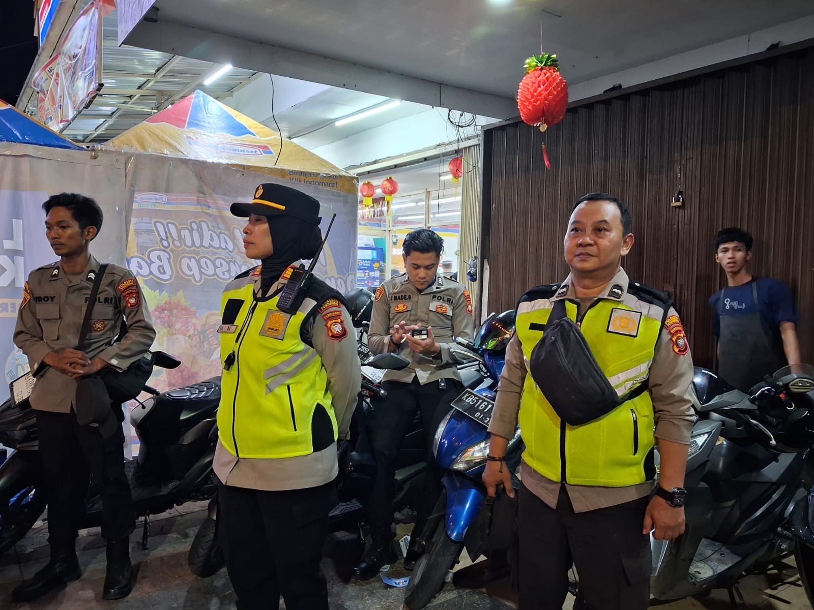 Pantau Langsung Naga Bersinar, Kapolsek Pontianak Selatan Cek Kesiapan Personel