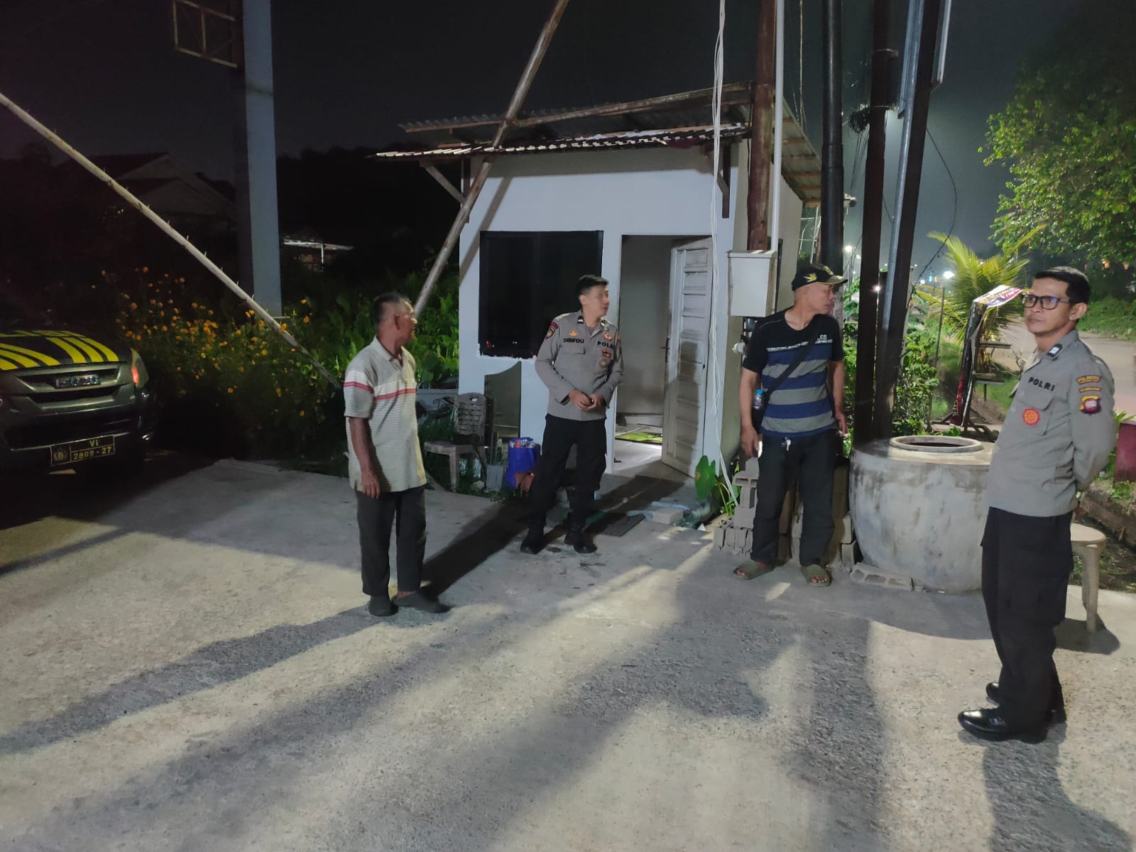 Patroli Dialogis, Polsek Pontianak Timur Ajak Security Tingkatkan Kewaspadaan