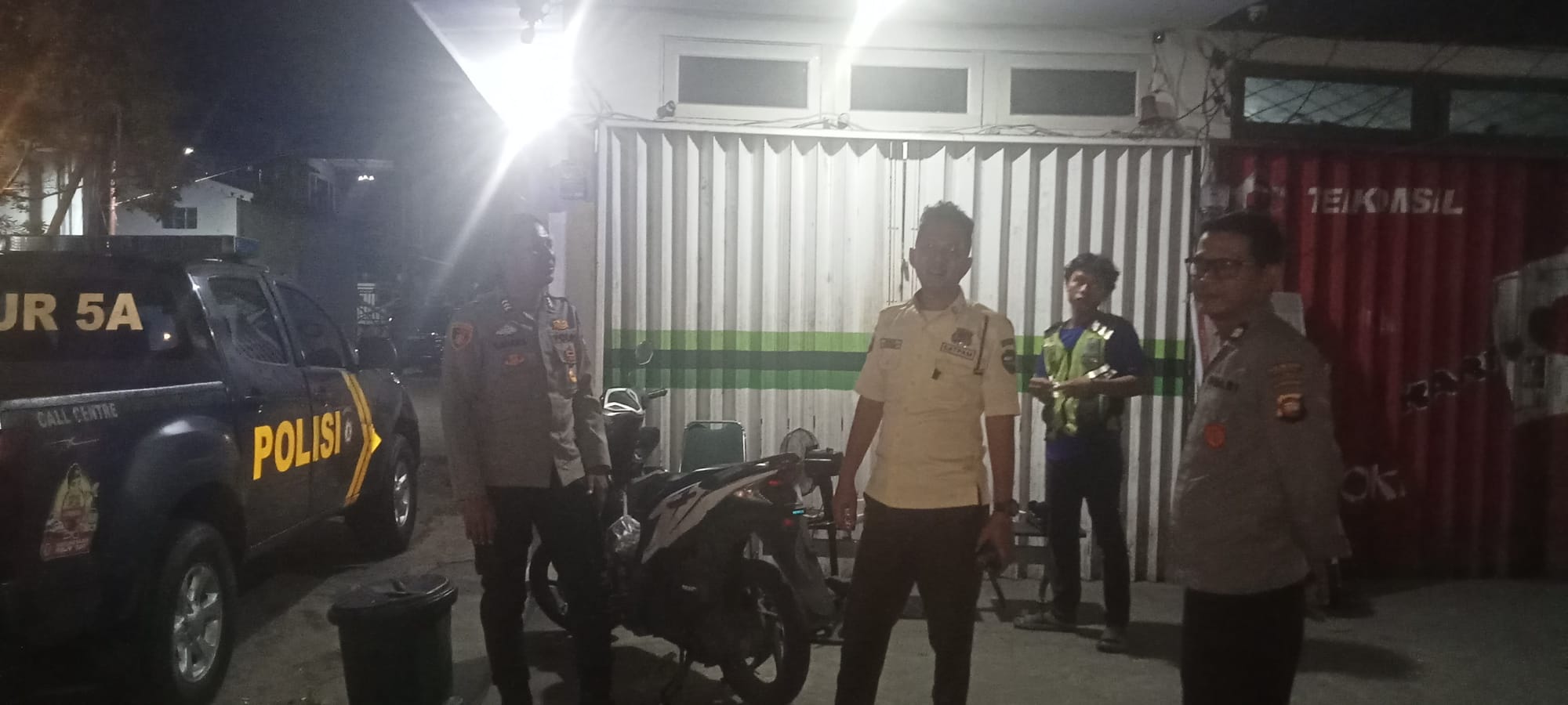 Polsek Pontianak Timur Tingkatkan Patroli Malam, Sambangi Security Pegadaian