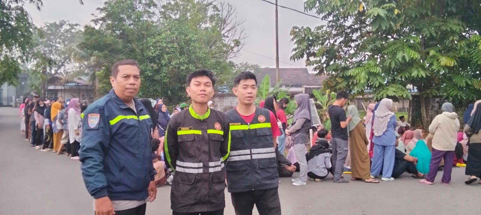 Personel Polsek Pontianak Timur Amankan Operasi Pasar Murah di Bulan Ramadan