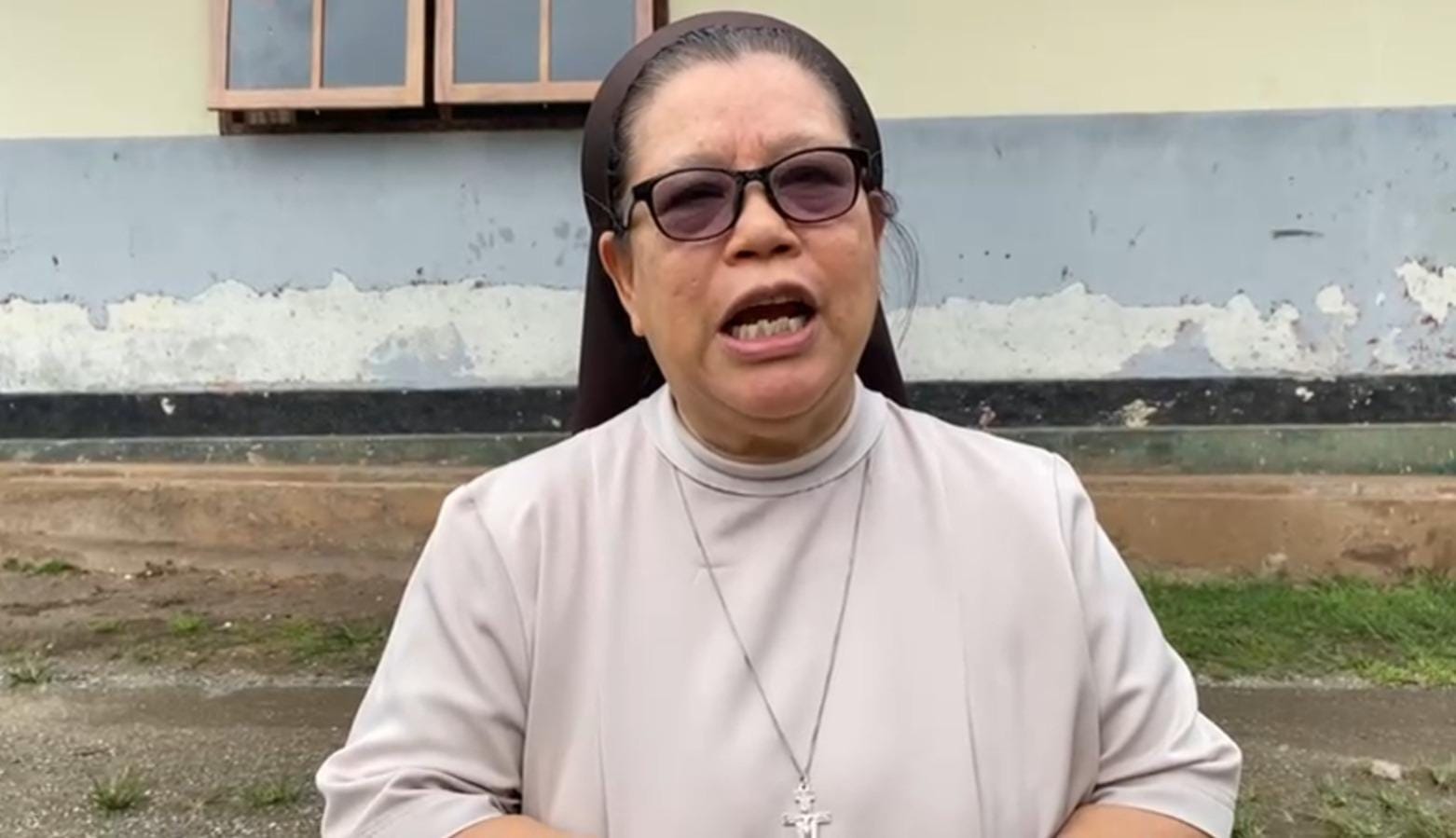 Satgas Damai Cartenz Berbagi Kepedulian di Panti Asuhan Putri Karahiman Sentani