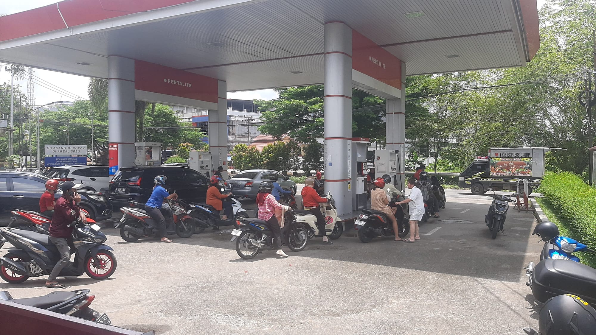 Jelang Lebaran, Polsek Pontianak Selatan Intensifkan Patroli di SPBU