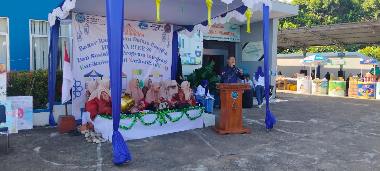 Meriahkan HUT BNN RI ke-24, Kapolsek Pontianak Timur Hadiri Bazar Ramadan
