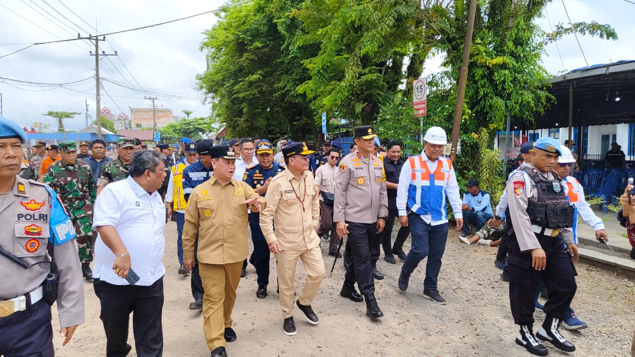 Kapolda Kalteng Cek Pelabuhan Sampit, Pastikan Pengamanan Maksimal Demi Mudik Aman dan Nyaman
