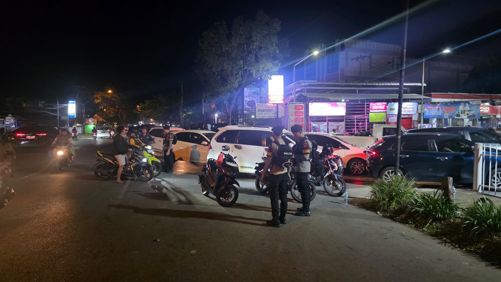Cegah Kemacetan di SPBU, Polresta Pontianak Turunkan Personel Kawal Pembelian BBM