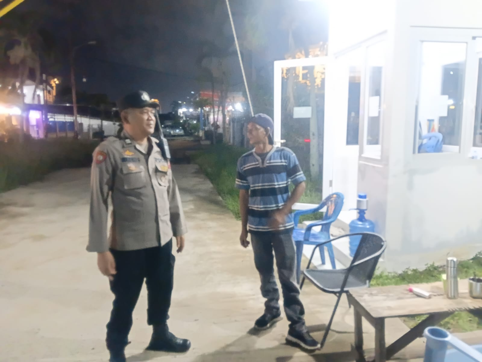 Patroli Dialogis Enggang Timur Gandeng Security Pegadaian Jaga Kamtibmas