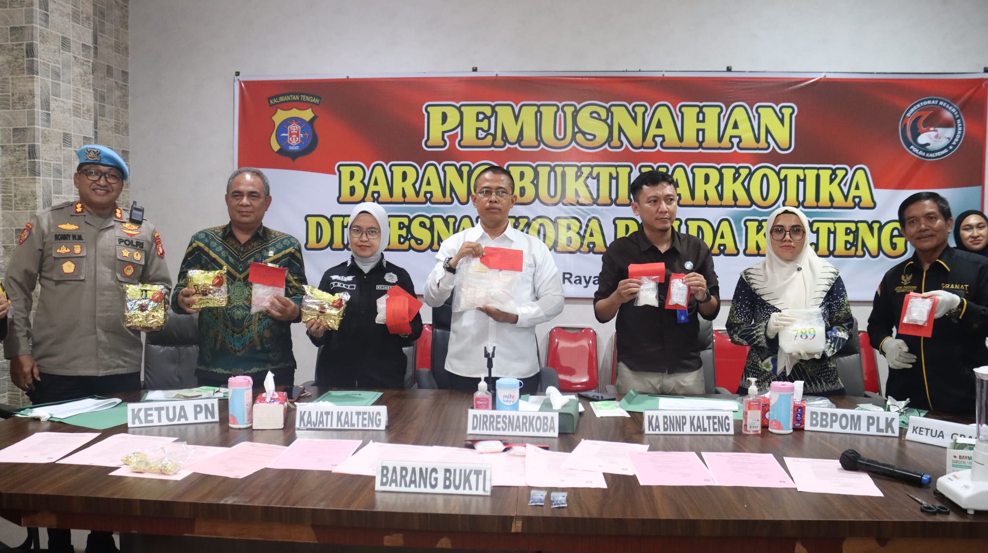 Polda Kalteng Musnahkan 5,43 Kg Sabu dan 412 Butir Ekstasi dari 13 Kasus