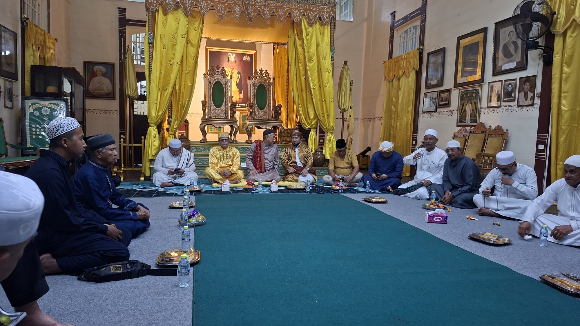 Jaga Kondusivitas, Polsek Pontianak Timur Lakukan Pengamanan Halalbihalal di Keraton Kadriyah Pontianak