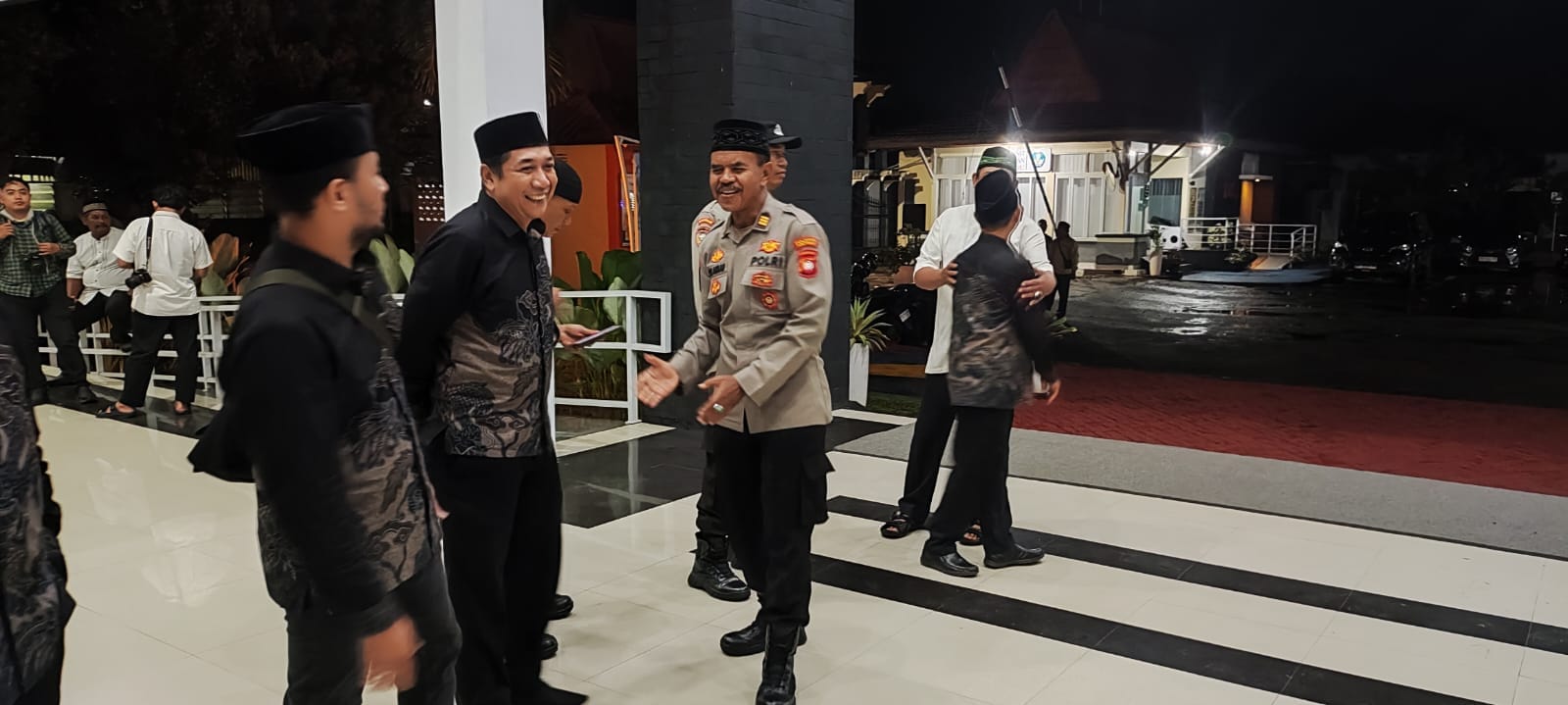 Waka Polsek Pontianak Timur Hadiri Pembukaan MTQ XXXIV di Gedung BPMP