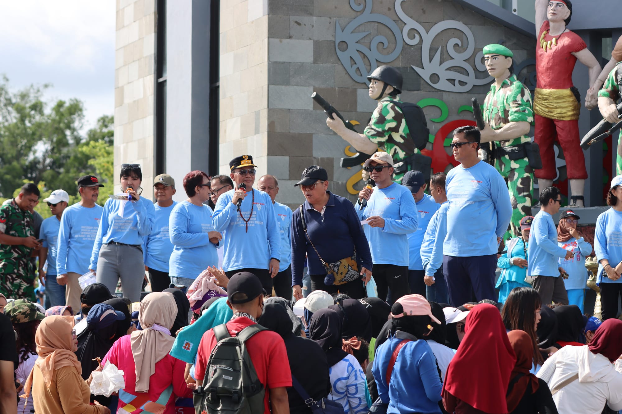 Peringati May Day 2026 di Bundaran Besar, Kapolda Kalteng Serukan Persatuan dan Kebersamaan