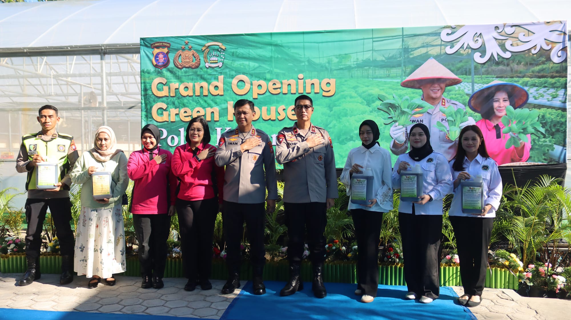 Polda Kalteng bersama Bhayangkari Perkuat Ketahanan Pangan Melalui Green House Hidroponik