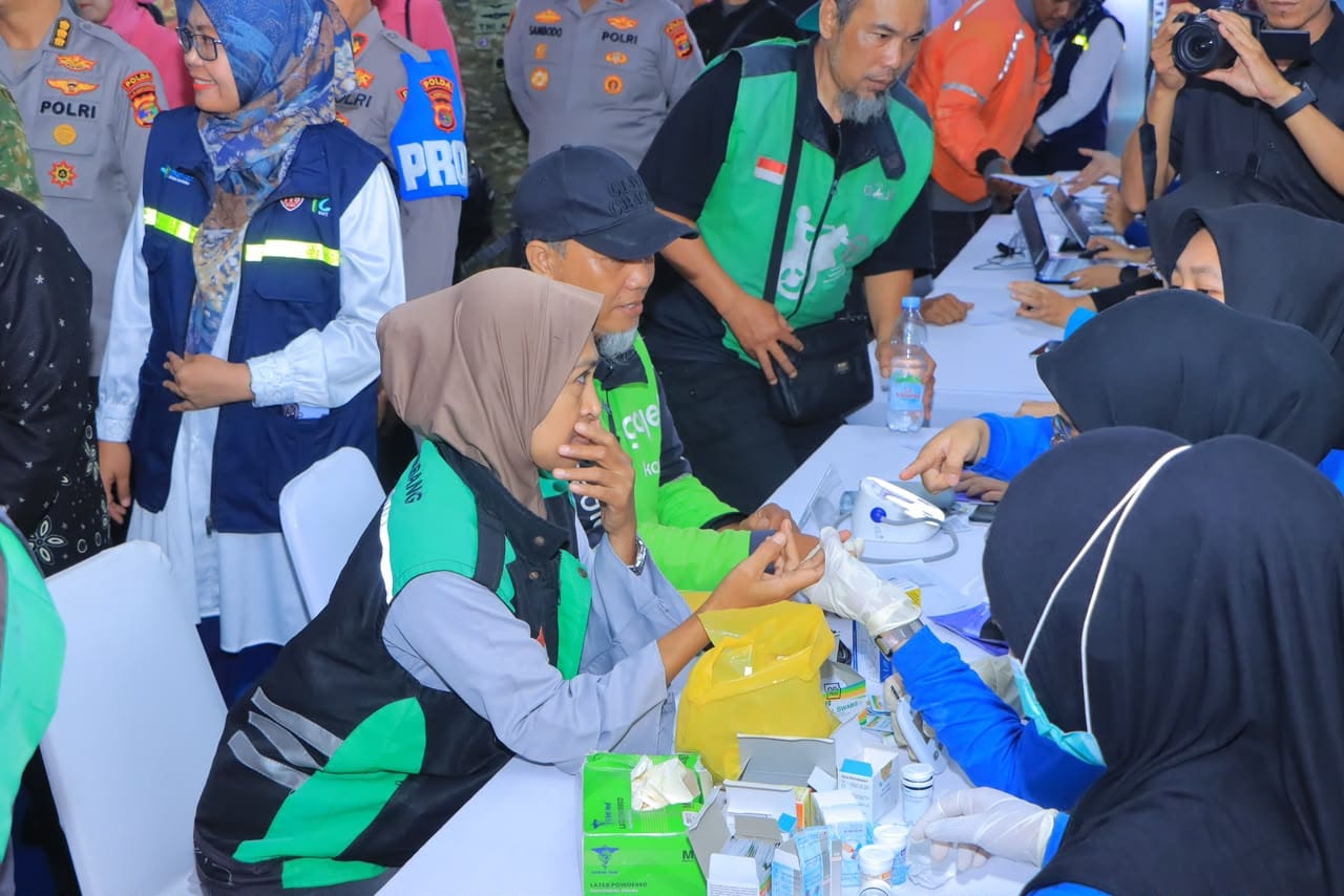 Polda Lampung Layani Ribuan Masyarakat Lewat Bakti Kesehatan dan Peluncuran Layanan Modern
