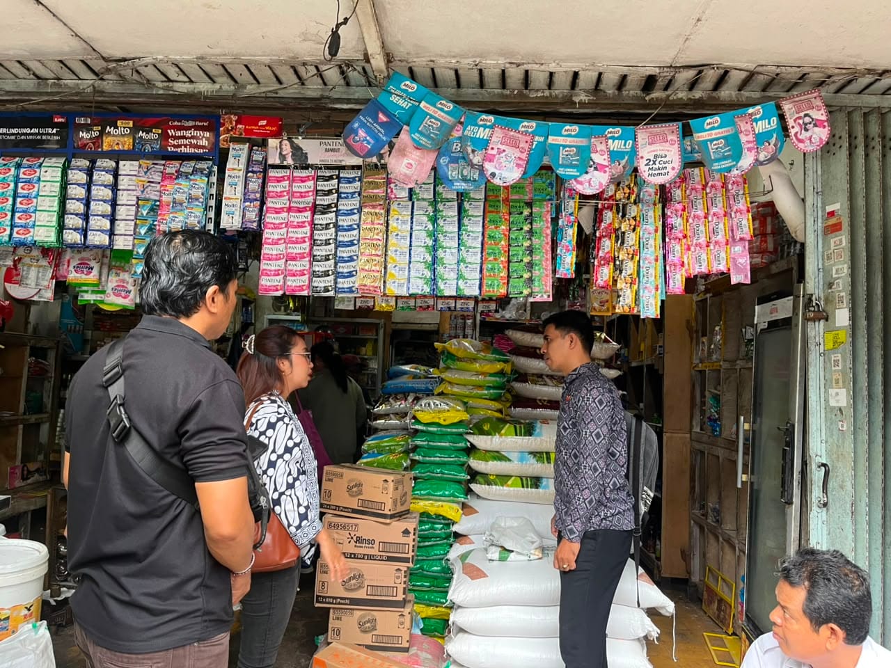 Jelang Hari Raya Galungan & Kuningan, Satgas Saber Pangan Polda Bali Sidak Pasar Pastikan Harga Bahan Pokok Tetap Stabil