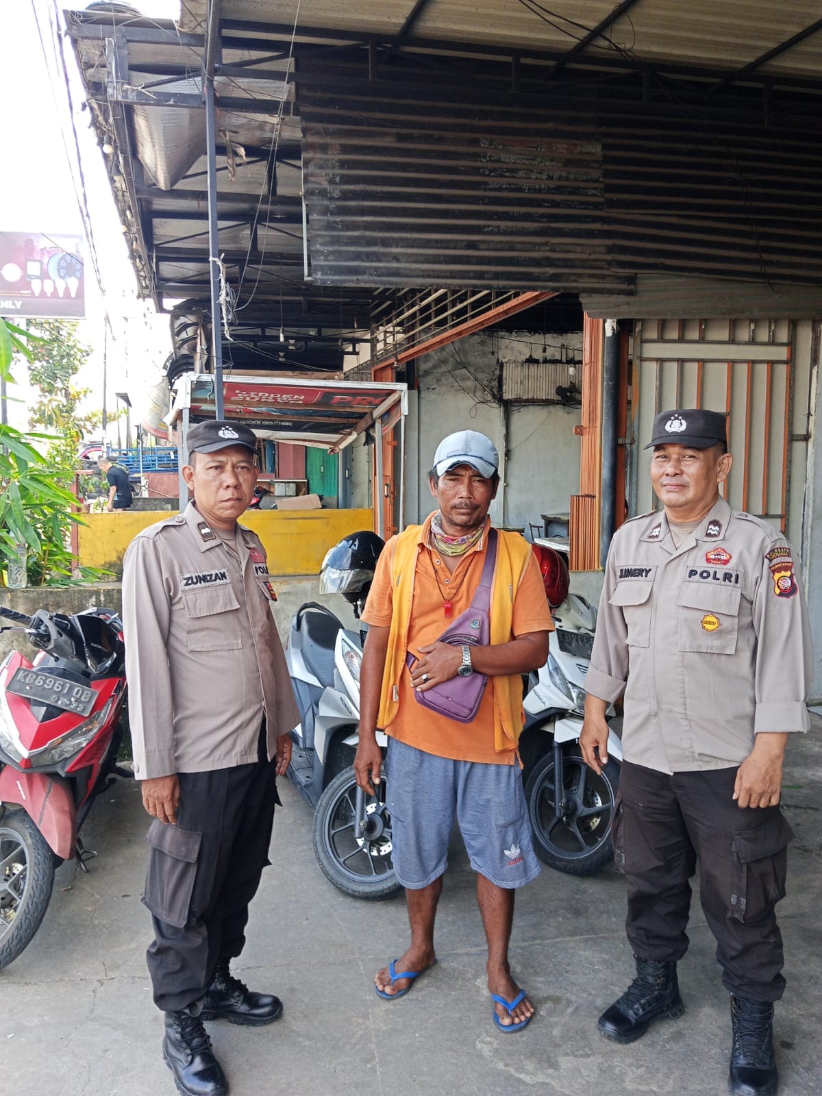 Jaga Situasi Tetap Kondusif, Polsek Pontianak Utara Gelar Patroli Sambang dan Dialogis