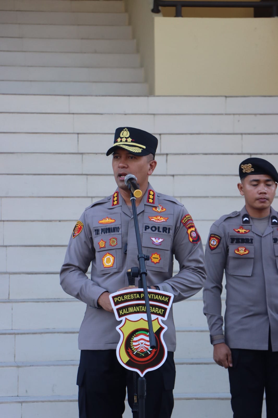 Bangun Kinerja Presisi, Kapolresta Pontianak Beri Arahan Disiplin dan Profesionalisme kepada Personel