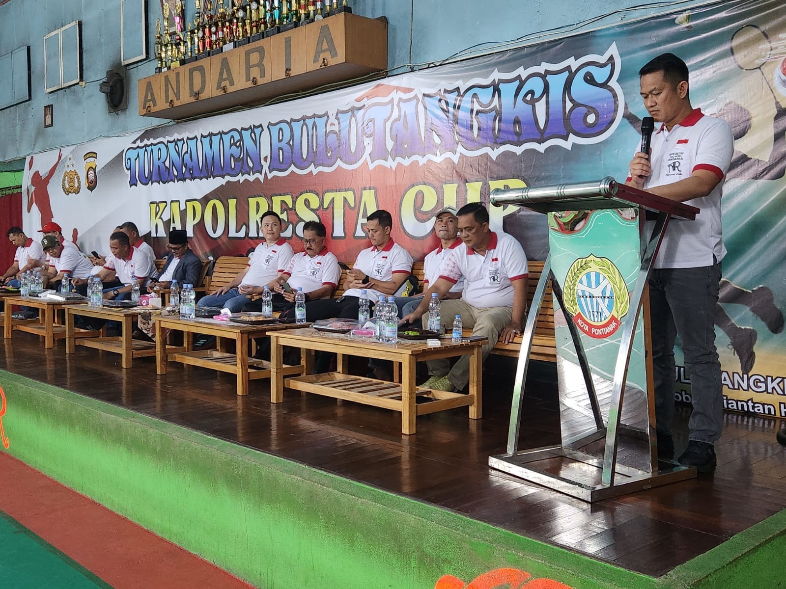 Wakapolresta Pontianak Resmi Buka Turnamen Bulutangkis Kapolresta Cup Semarak HUT Bhayangkara ke-80