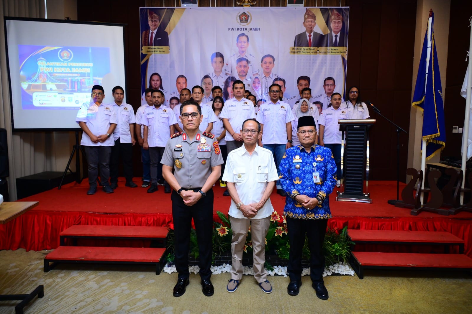 Perkuat Sinergi dengan Insan Pers, Kapolda Jambi Hadiri Pelantikan Pengurus PWI Kota Jambi