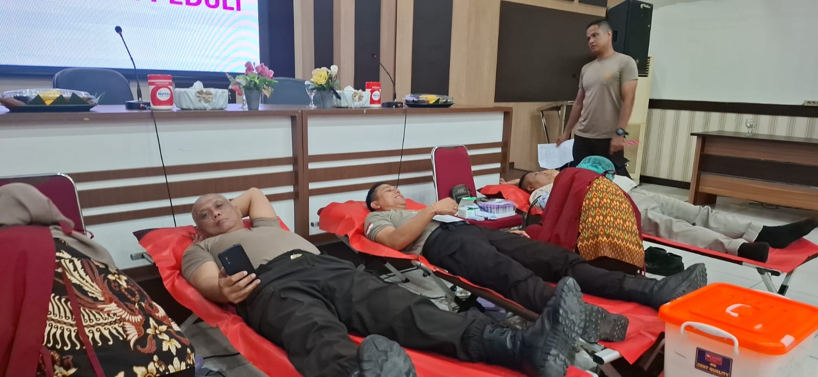 Wujud Kepedulian Kemanusiaan, Polresta Pontianak Gelar Aksi Donor Darah Sambut Hari Bhayangkara ke-80