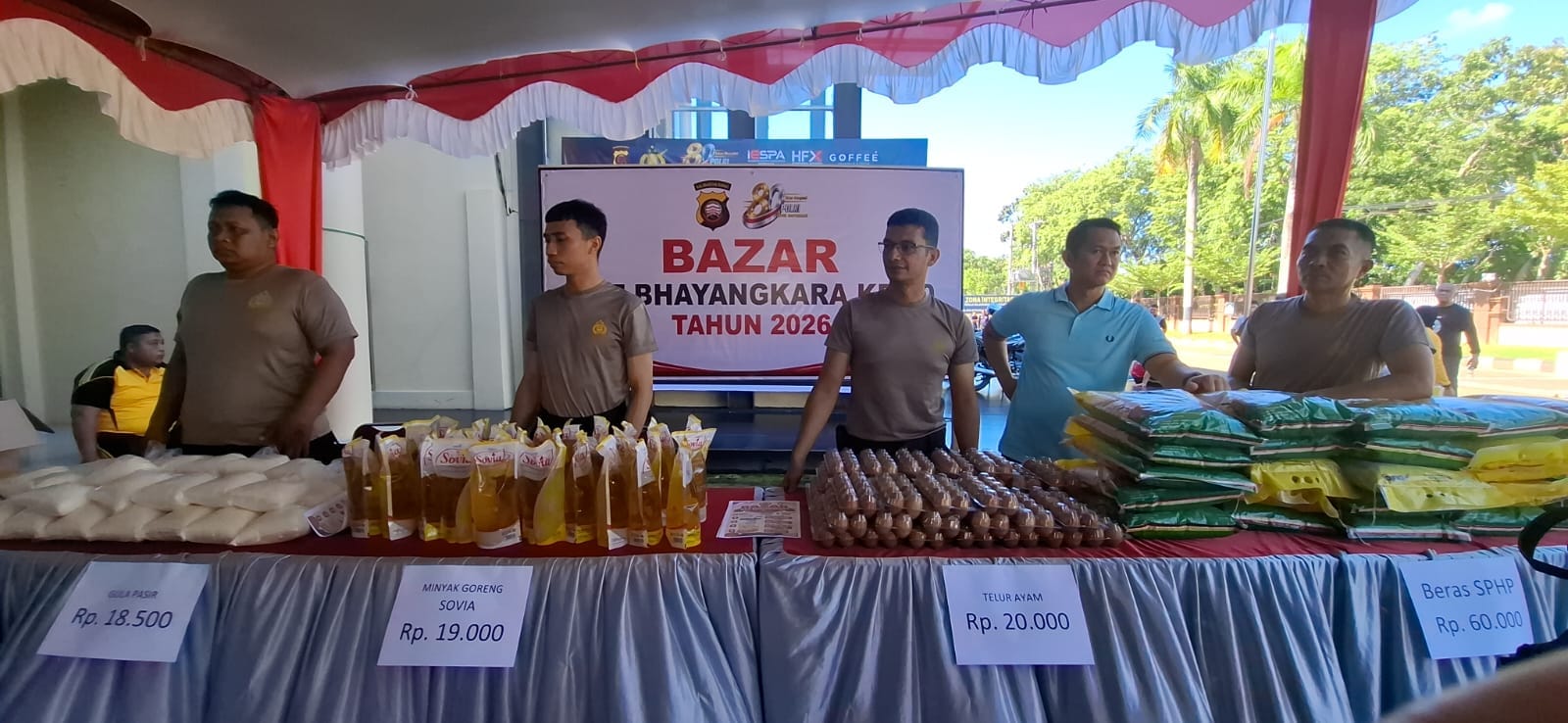 Semarak HUT Bhayangkara ke-80, Polresta Pontianak Gelar Bazar Murah untuk Masyarakat