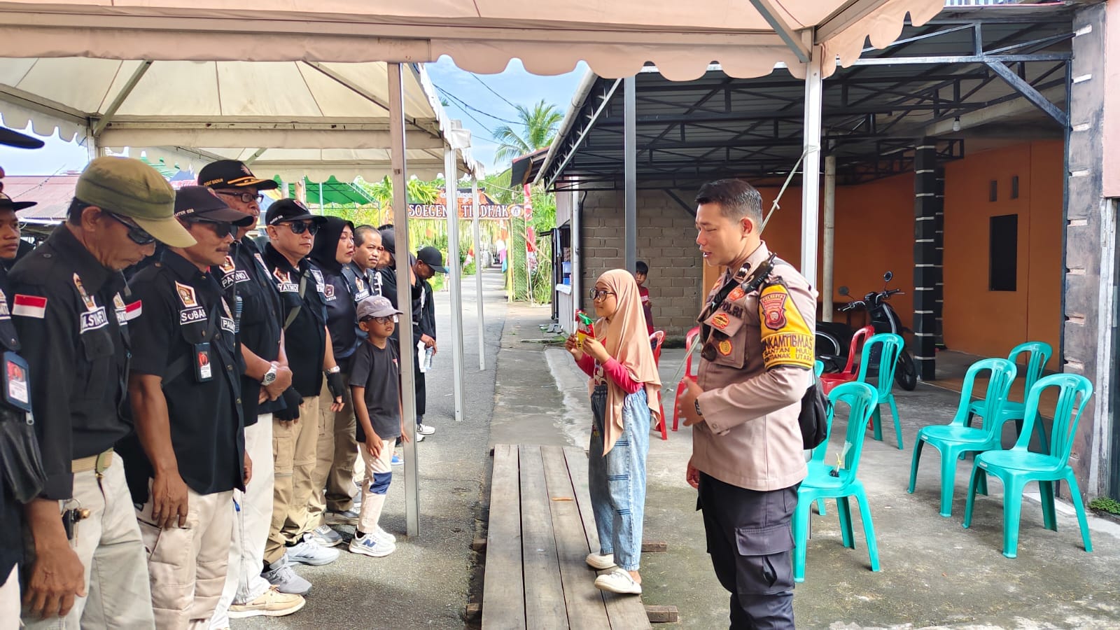 Bhabinkamtibmas Siantan Hulu Hadiri Perayaan HUT ke-62 Komunitas Kuda Kepang, Perkuat Sinergi dengan Masyarakat