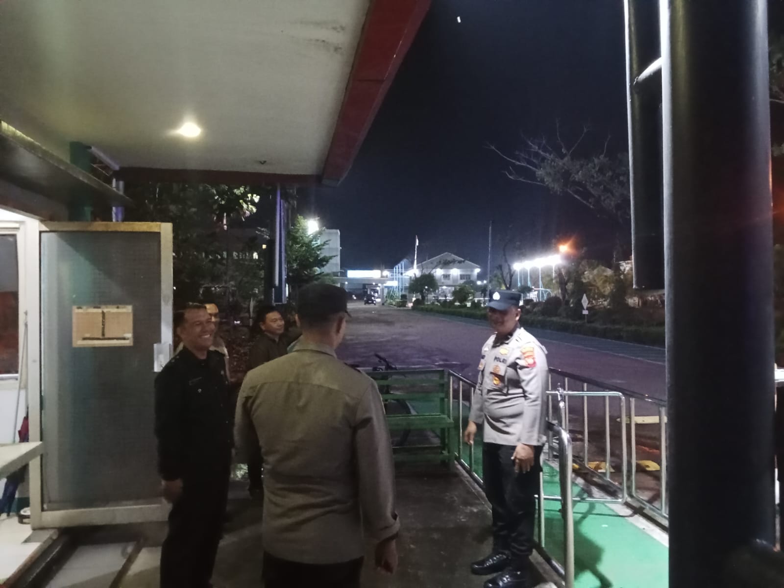 Perkuat Harkamtibmas, Polisi Intensifkan Patroli Sambang di Kawasan Pontianak Selatan dan Pontianak Tenggara