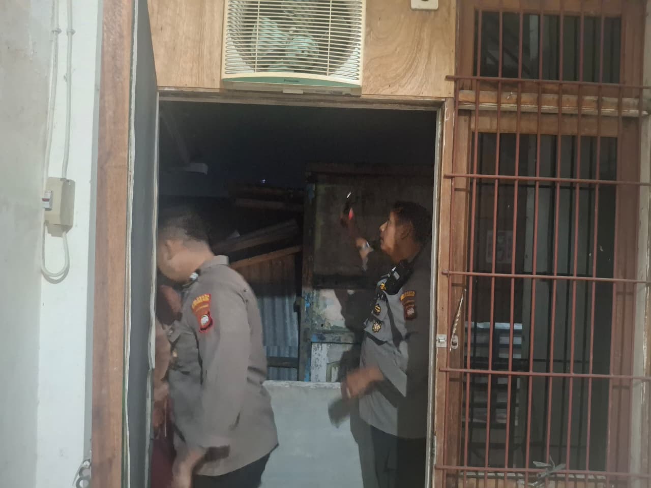 Patroli Enggang Polsek Pontianak Utara Gerak Cepat Tindaklanjuti Laporan Pencurian di Rumah Warga Siantan