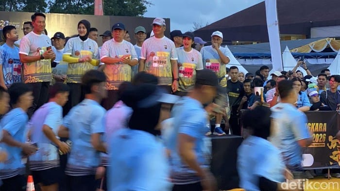 Ribuan Runner Padati Bhaypark, Bhayangkara Babel Run 2026 Berlangsung Spektakuler