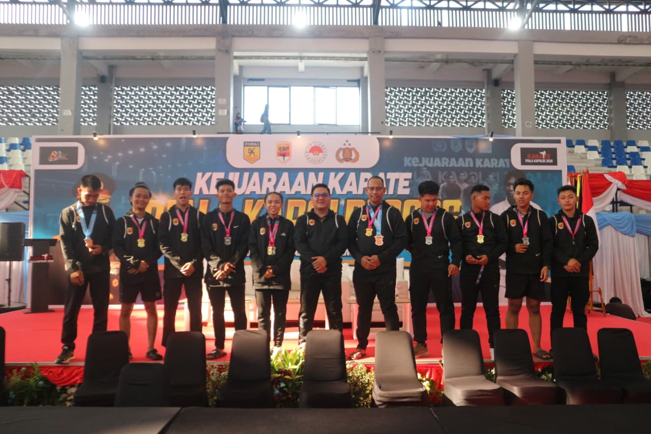 Polda Kalteng Torehkan Prestasi Gemilang dengan Raihan 13 Medali pada Kejuaraan Karate Kapolri Cup 2026