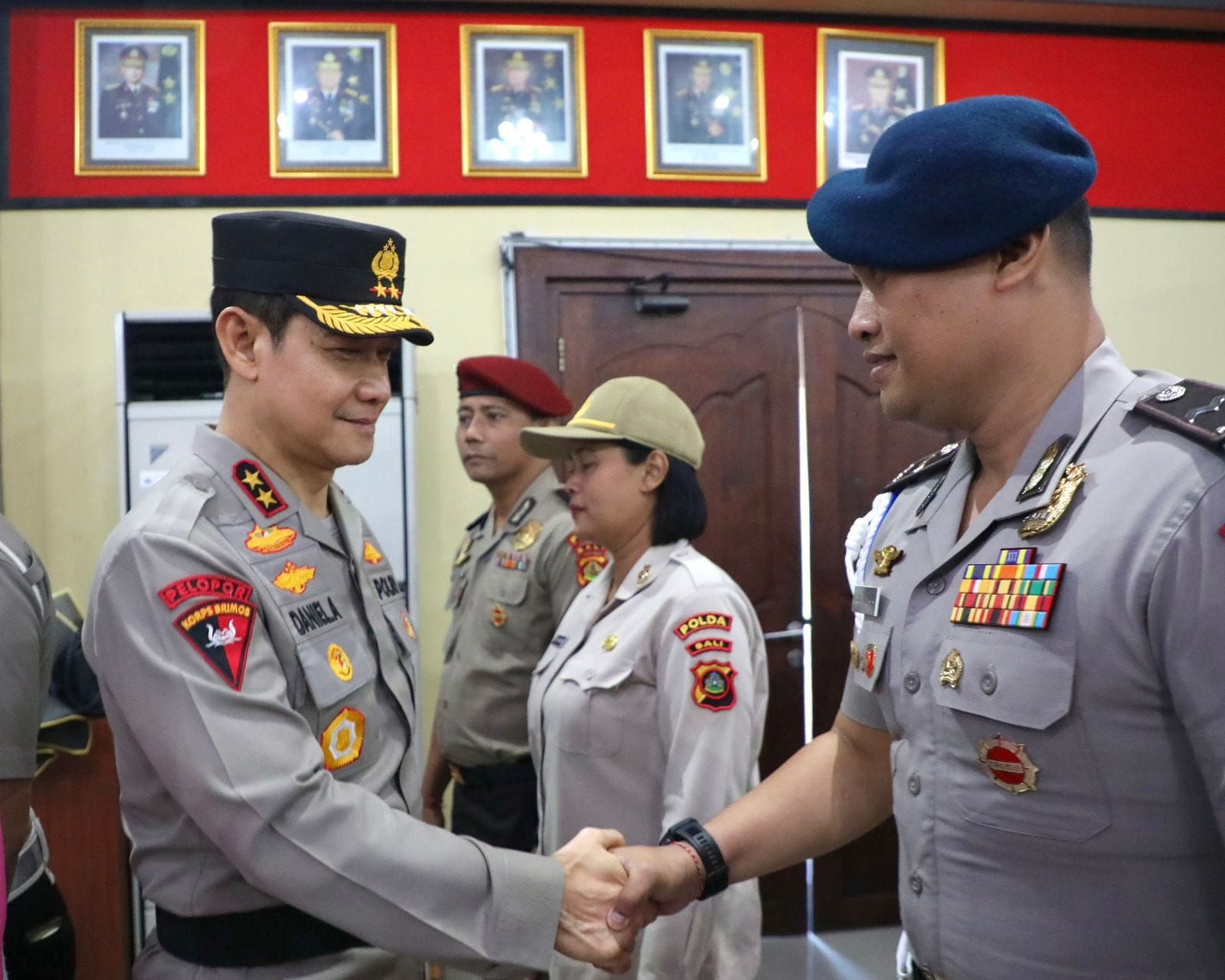 Kapolda Bali Pimpin Kenaikan Pangkat, Ingatkan Amanah di Balik Tanda Kepangkatan
