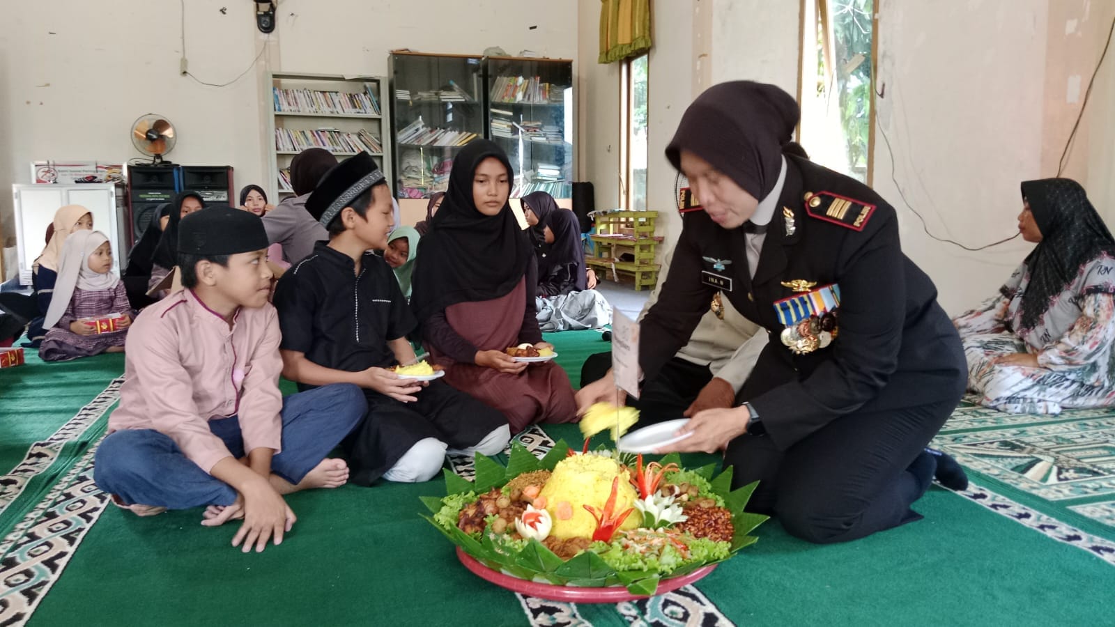 Peringati HUT Bhayangkara ke-80, Polsek Pontianak Selatan Tebar Kepedulian dan Kebahagiaan di Panti Asuhan Pepabri