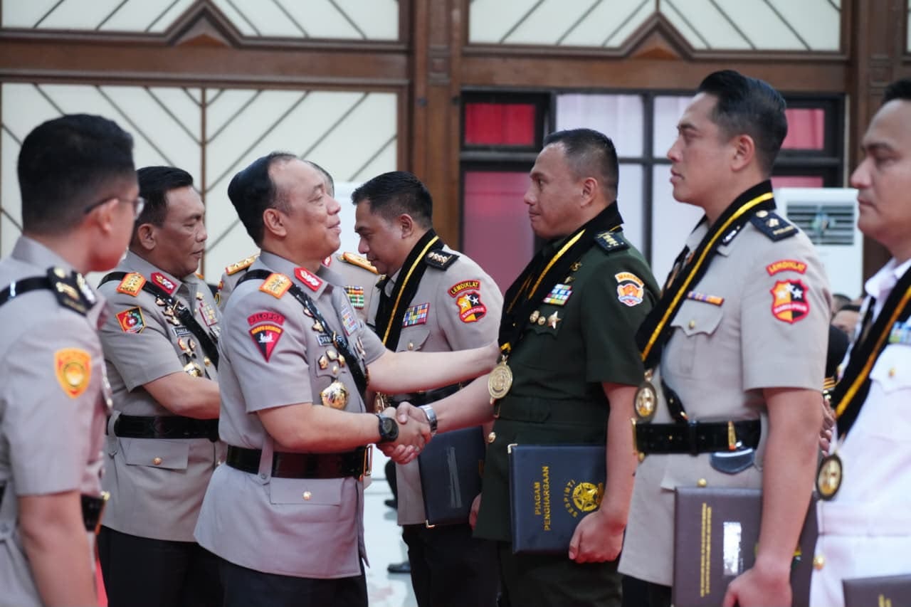 Wakapolri: 418 Lulusan Sespim Siap Menjadi Garda Terdepan Hadapi Tantangan Global dan Era Digital
