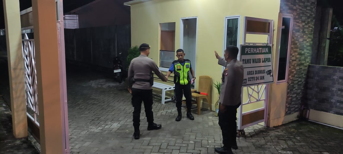 Sambang Dialogis Patroli Enggang Polsek Pontianak Kota, Satpam Golden Platinum Residence Diimbau Aktif Jaga Keamanan Lingkungan
