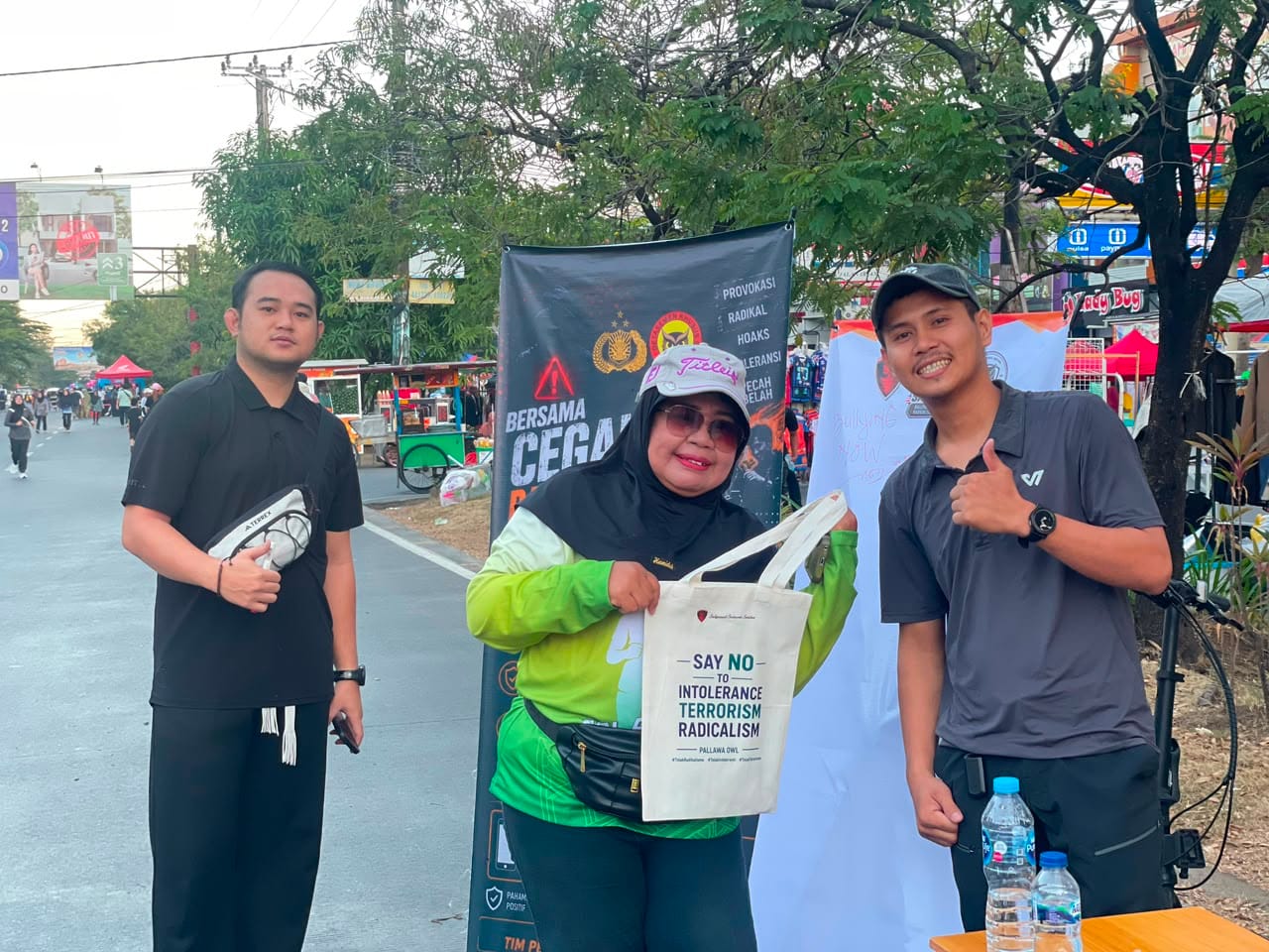 Densus 88 AT Polri Ajak Masyarakat Tolak Radikalisme dan Bullying melalui Edukasi di Car Free Day Makassar