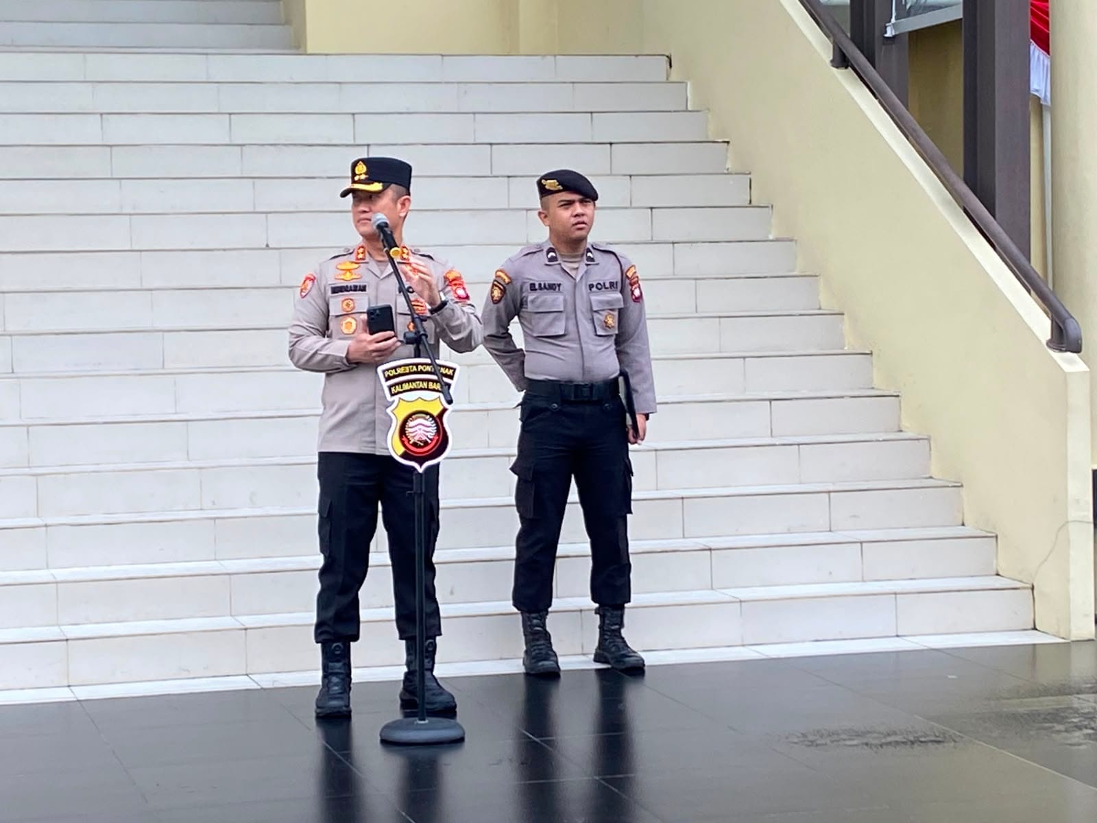 Wakapolresta Pontianak Tekankan Kesiapan Operasional dan Disiplin Personel saat Apel Pagi