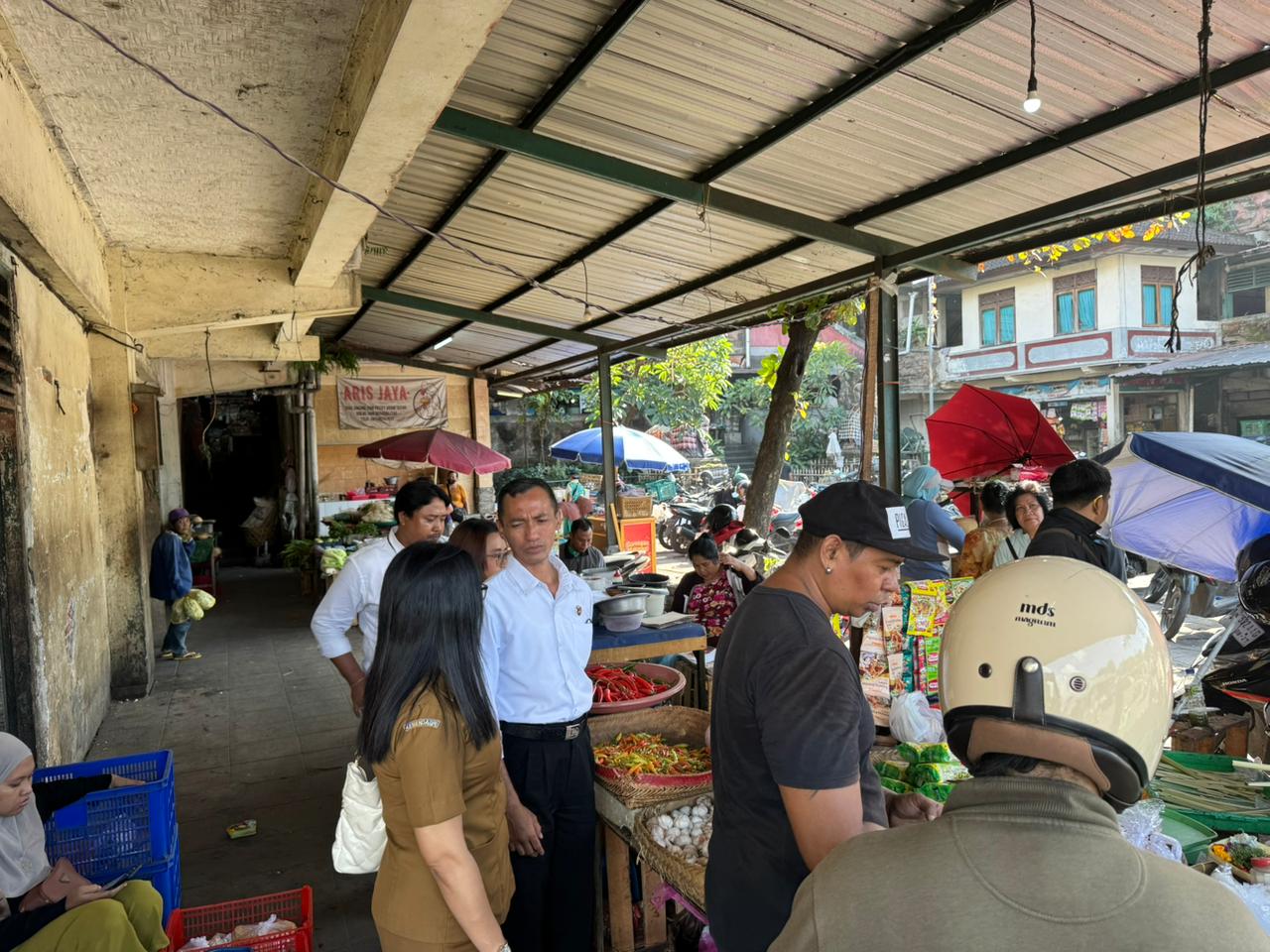 Satgas Saber Pangan Polda Bali Turun Langsung Cek Harga dan Stok Bapokting di Denpasar