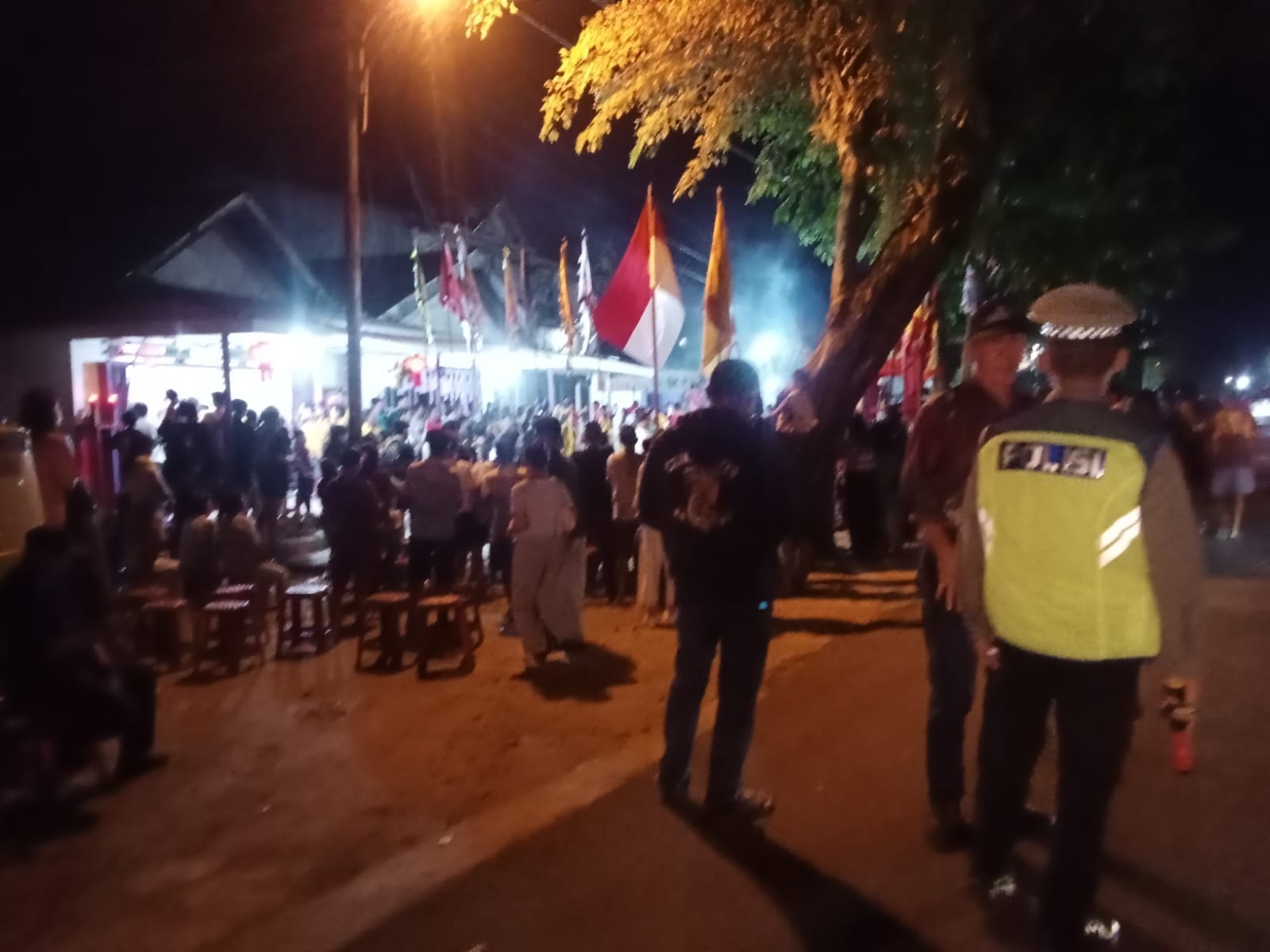 Polsek Pontianak Utara Kawal Peresmian Altar Klenteng, Pastikan Lalu Lintas Tetap Lancar
