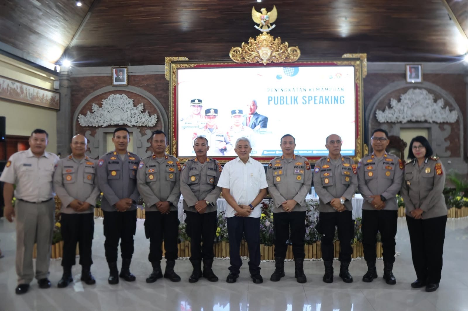 Polda Bali Tingkatkan Kemampuan Public Speaking, Perkuat Kepercayaan Publik Melalui Komunikasi Profesional