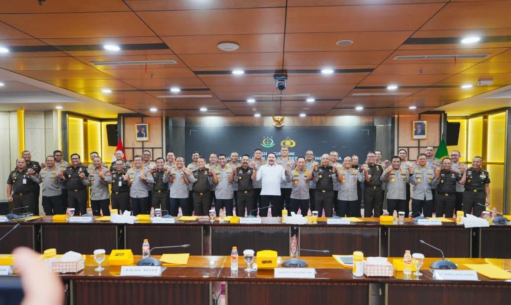 Kapolri Temui Jaksa Agung, Perkuat Sinergi Penegakan Hukum dan Soliditas Antar Lembaga