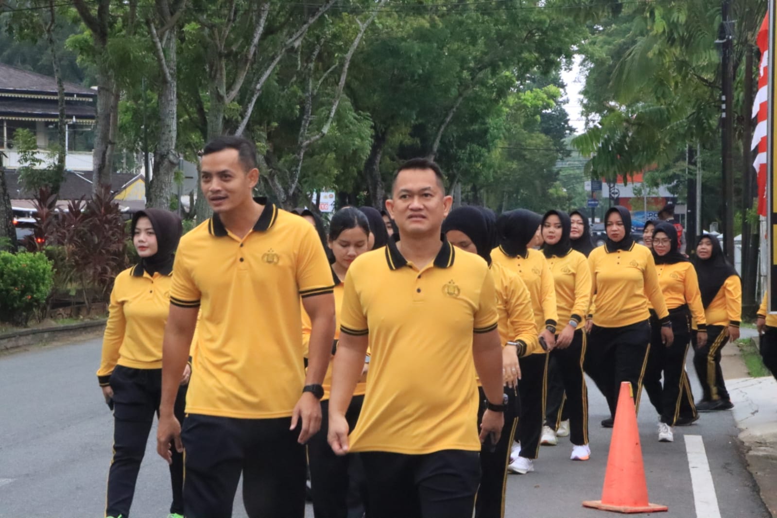 Wakapolresta Pontianak Pimpin Apel Pagi, Tekankan Disiplin Personel dan Pola Hidup Sehat