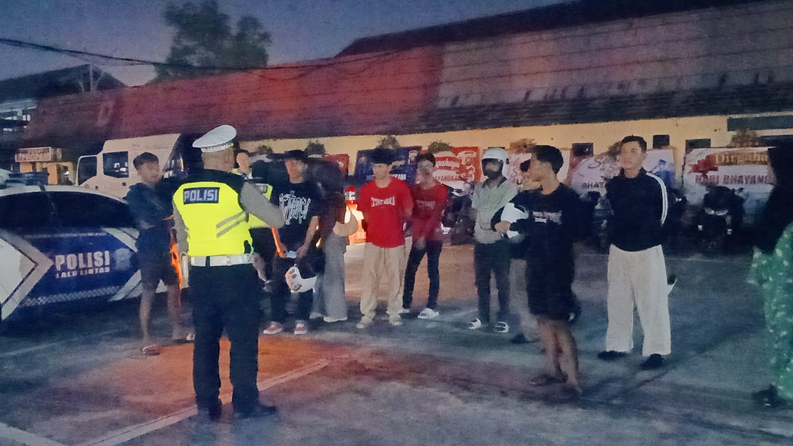 Malam Minggu Aman, Satlantas Polresta Pontianak Intensifkan Patroli Cegah Balap Liar dan Pelanggaran Lalu Lintas