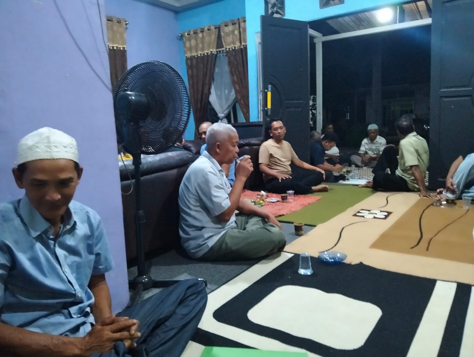 Peremajaan RT Jadi Momentum Bhabinkamtibmas Sei Beliung Edukasi Warga Cegah Pencurian