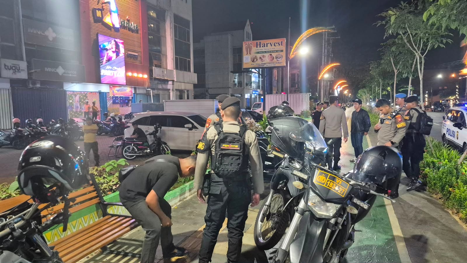 Patroli "Malam Minggu Aman", Polresta Pontianak Jaga Kondusivitas dan Cegah Balap Liar
