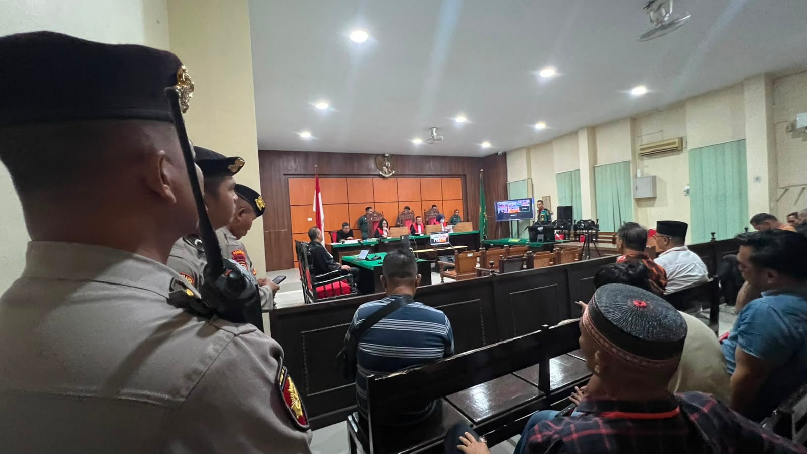 Pastikan Situasi Kondusif, Polresta Pontianak Kawal Pembacaan Putusan Sidang Praperadilan di PN Pontianak