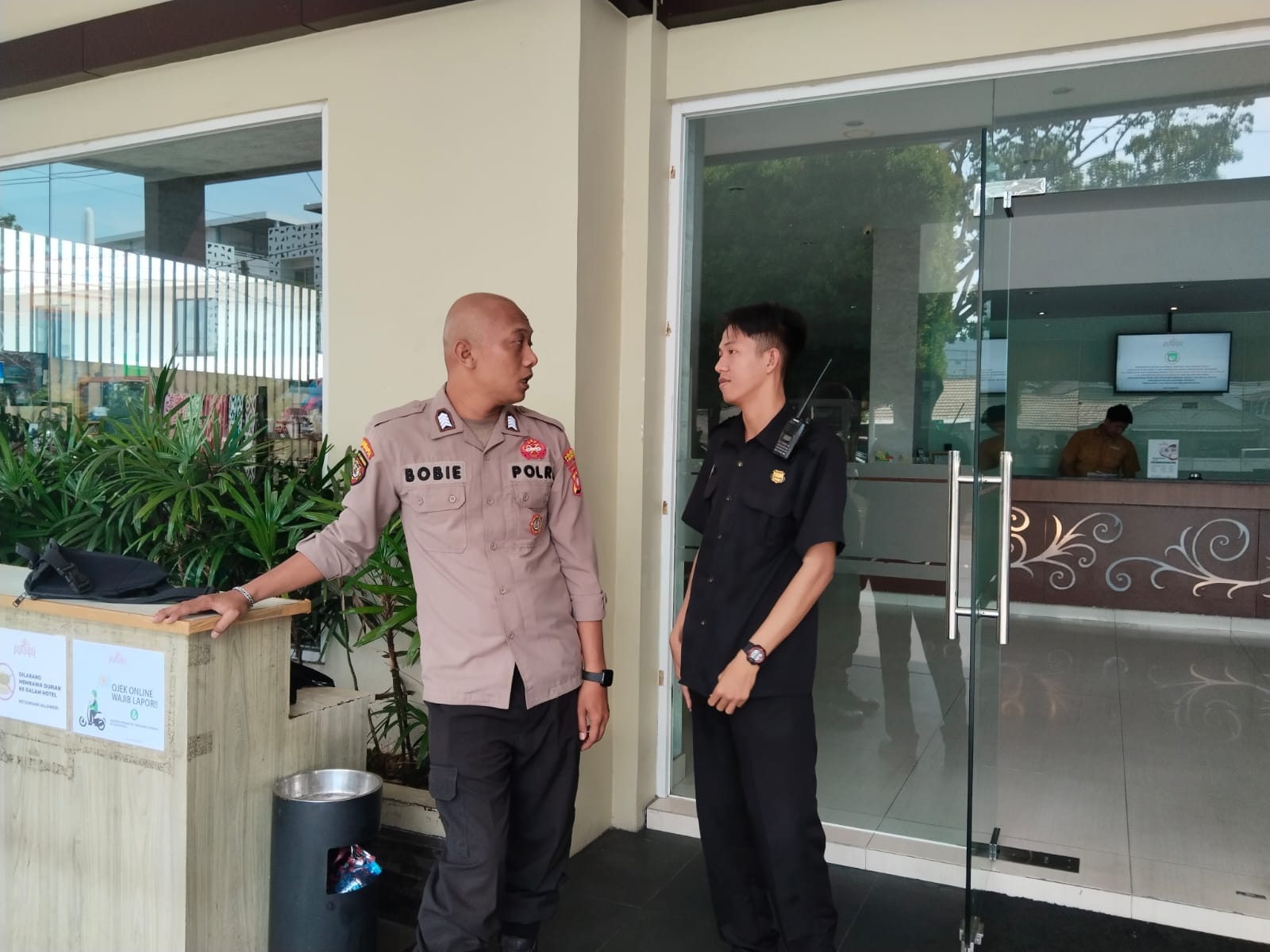 Perkuat Kemitraan dengan Petugas Keamanan, Patroli Enggang Sambangi Hotel Borneo Pontianak