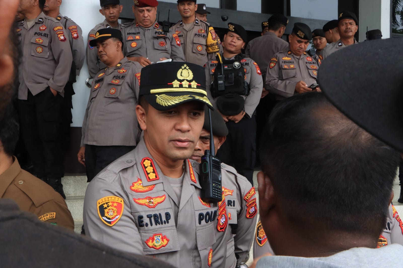 Polresta Pontianak Amankan Aksi Damai Persatuan Supir Kalimantan Barat di Kantor Gubernur Kalbar
