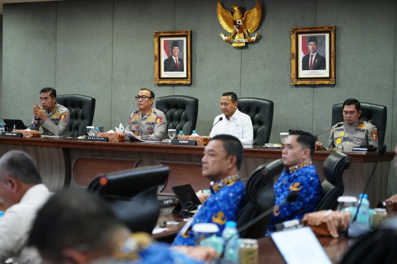 Antisipasi Musim Kemarau, Polri Kerahkan Puluhan Ribu Personel untuk Penanggulangan Karhutla 2026
