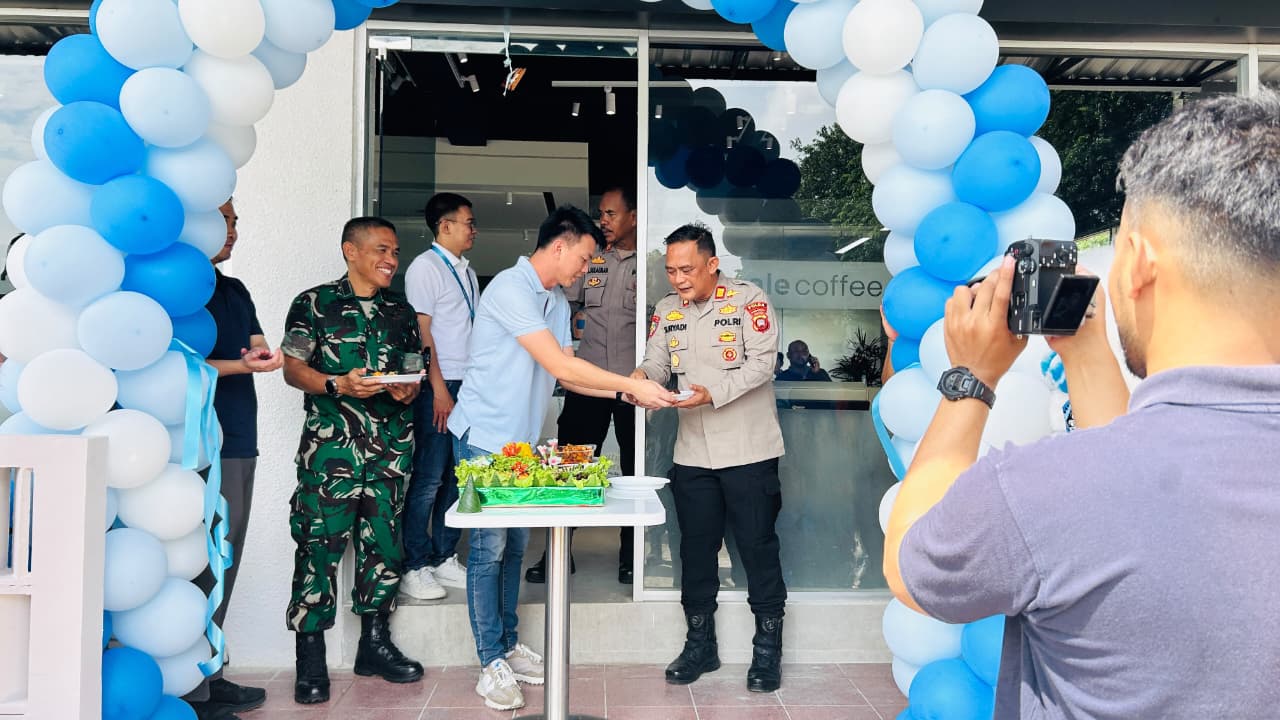 Grand Opening Lokale Cafe di Tanjung Hulu Dihadiri Kapolsek Pontianak Timur, Wujud Dukungan terhadap UMKM