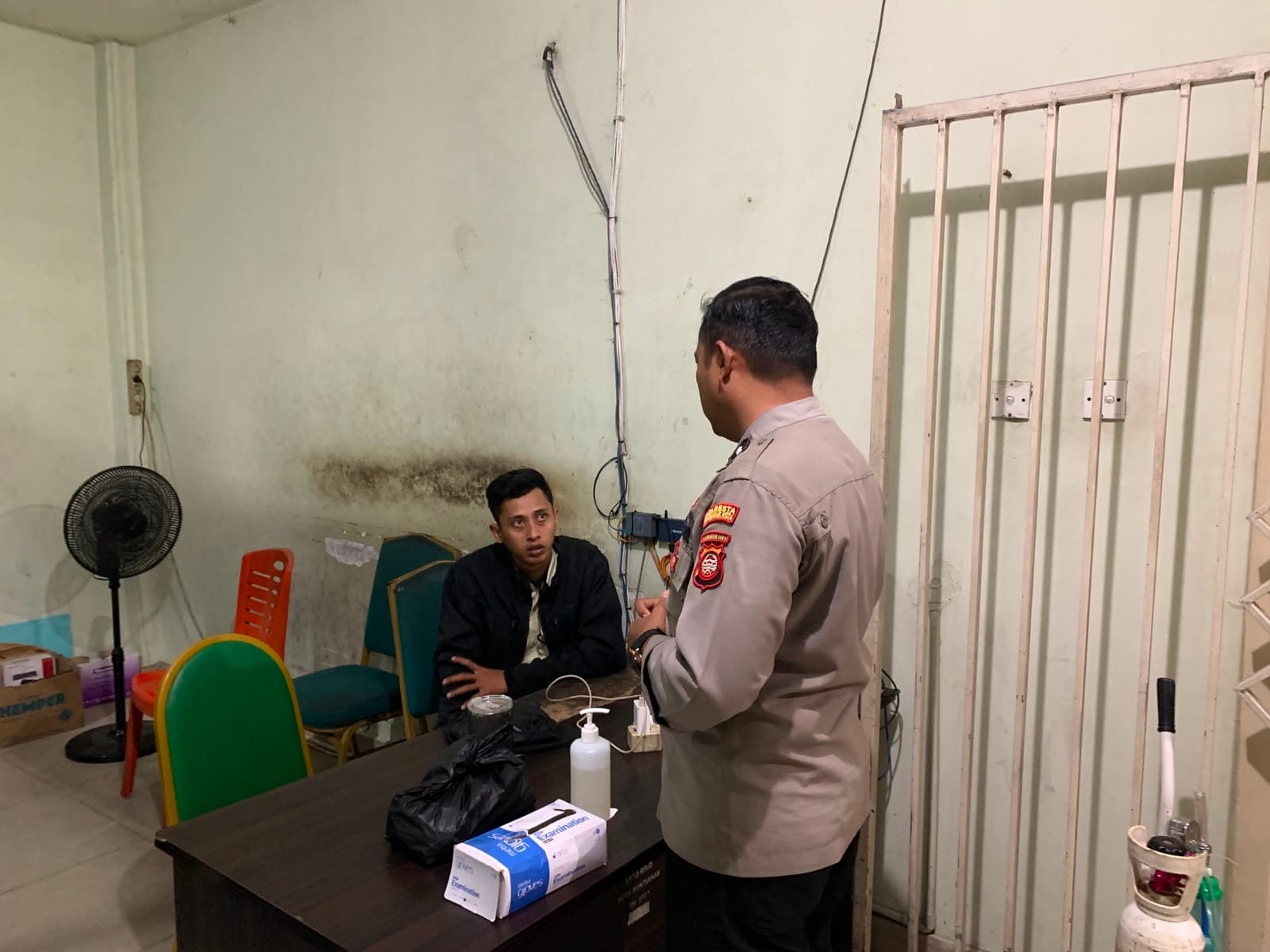 Perkuat Harkamtibmas, Patroli Dialogis Enggang Polsek Pontianak Barat Sampaikan Imbauan Antisipasi Pencurian